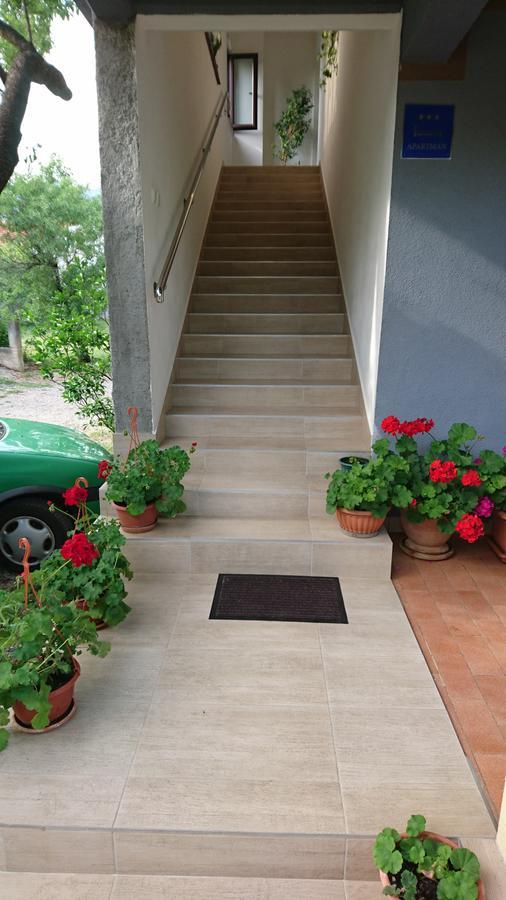 Apartman Bojana Apartment Starigrad Paklenica Exterior photo